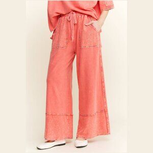 Coral Wide-Leg Cropped Pants